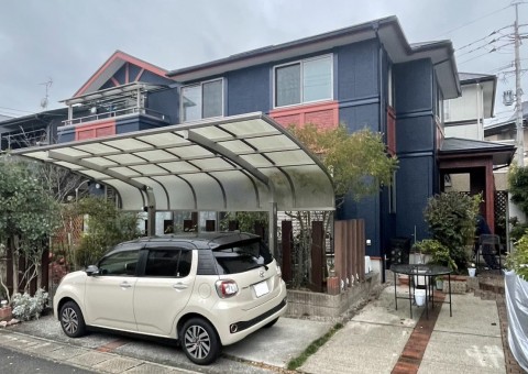 福岡県太宰府市高雄のH様邸で屋根にはエシカルプロクールF、外壁にはピュアピュアシリコンを使用して塗装工事を行いました。12/19完成です。【HPより】