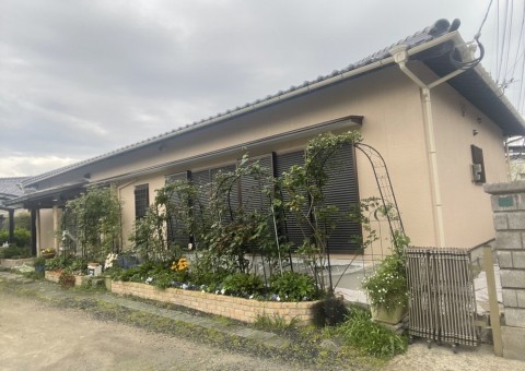 福岡県大野城市下大利のA様邸でタテイルαを使用した外壁塗装工事を行いました。4/11完成です。【HPより】