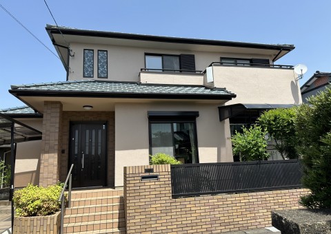 佐賀県三養基郡基山町小倉のS様邸でタテイルαを使用した外壁塗装工事を行いました。4/18完成です。【ご来店より】