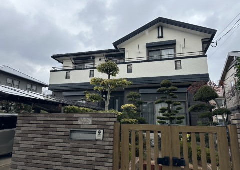 福岡県小郡市希みが丘のN様邸でピュアピュアシリコンSIを使用した外壁塗装工事を行いました。12/21完成です。【HPより】