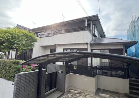 福岡県太宰府市長浦台のK様邸で屋根塗装＆雨樋塗装で外観リフレッシュ！大切なお住まいを守る工事を行いました！4/25完成です。【HPより】