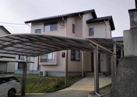 福岡県太宰府市梅香苑のM様邸でチョーキング・目地の割れ・日焼けに対応した外壁塗装・下地補修工事を行いました！5/13完成です。【HPより】