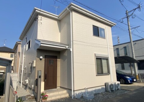 福岡県福岡市早良区梅林のO様邸で外壁の色あせや屋根の防水劣化を改善する外壁屋根塗装工事を行いました。5/31完成です。【HPより】