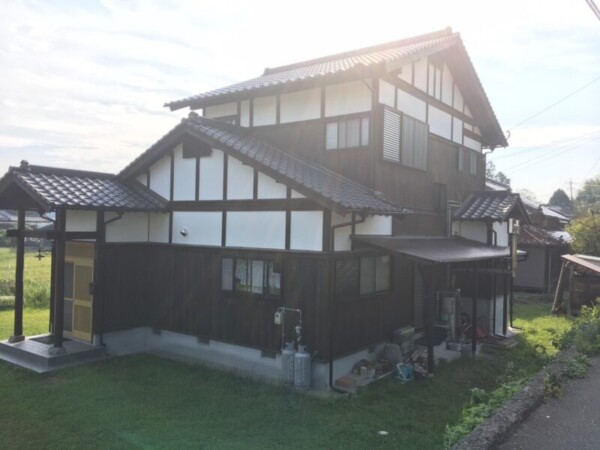木部外壁の塗装は何年おき？塗り替えサインと正しい塗料選びサムネイル