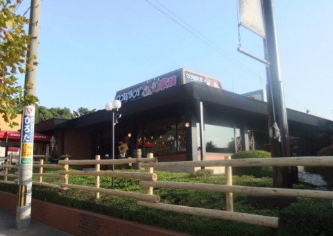 福岡県北九州市八幡西区のカウボーイ家族様店舗で新規オープンに向けた外観と屋根の改装工事を行いました。11/22完成です。【HPより】