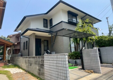 福岡県福岡市東区西戸崎のS様邸で屋根の色あせと外壁の汚れを改善する外壁屋根塗装工事を2025年7月より行いました。2025年7月8日完成です。【HPより】