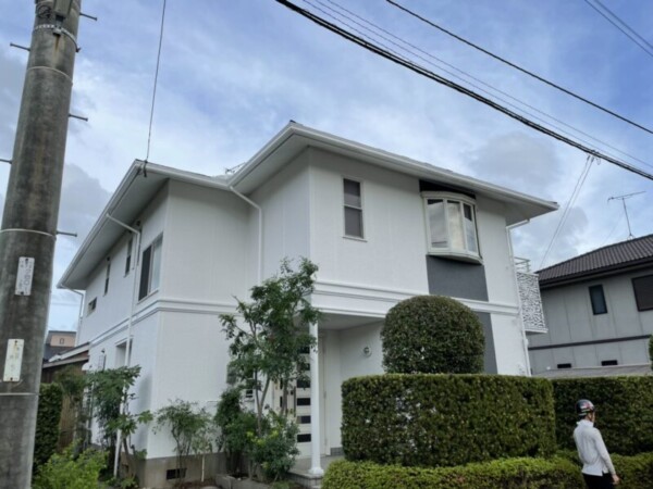 外壁の剥がれに接着剤は有効？補修前に知っておくべき注意点と正しい対処法サムネイル