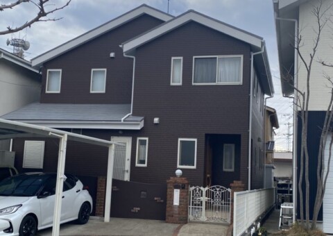 福岡県大野城市川久保のI様邸にて、色あせと防水低下が見られた屋根・外壁を同時に守る塗装工事を行いました。2026年1月20日完成です。【HPより】