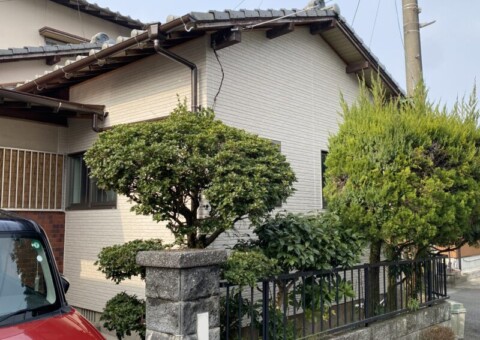 福岡県朝倉郡筑前町当所のM様邸で築50年の外壁モルタル浮きと落下の不安を改善する外壁補修を含むリフォーム工事を行いました。2026年2月17日完成です。【HPより】