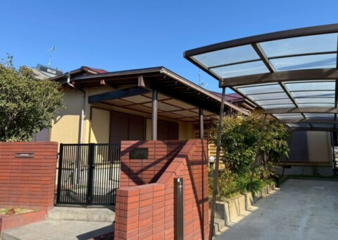 福岡県古賀市米多比のM様管理物件で屋根の色あせや鉄部のサビを整え建物全体をすっきりときれいに仕上げる塗装工事を行いました。2026年2月9日着工です。【HPより】