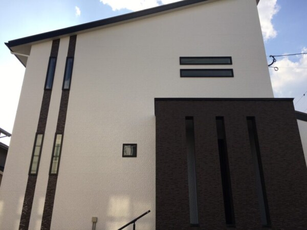 外壁の塗り壁は本当に長持ちする？特徴・ひび割れ対策・メンテナンスの基本を徹底解説サムネイル