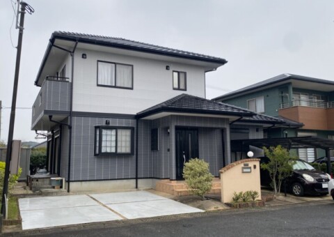 福岡県朝倉郡筑前町高田のT様邸で外壁の汚れや色あせを整える外壁塗装工事を行いました。2026年4月9日完成です。【HPより】