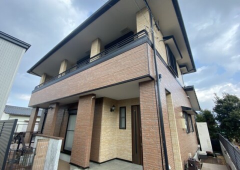 福岡県筑紫野市針摺東のK様邸で、外壁の劣化サインに合わせた外壁塗装工事を行いました。2026年1月13日完成です。【HPより】